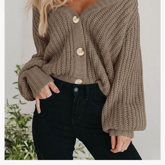 Chunky Knit Open Front Sweater Long Sleeve Button Loose Short Cardigan
8099 - Picture 8 of 11